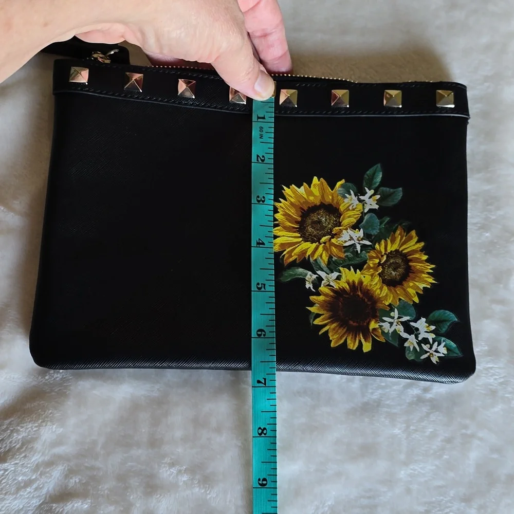 White‎ House Black Market Sunflower Pouch Wristlet - Picture 11 of 11